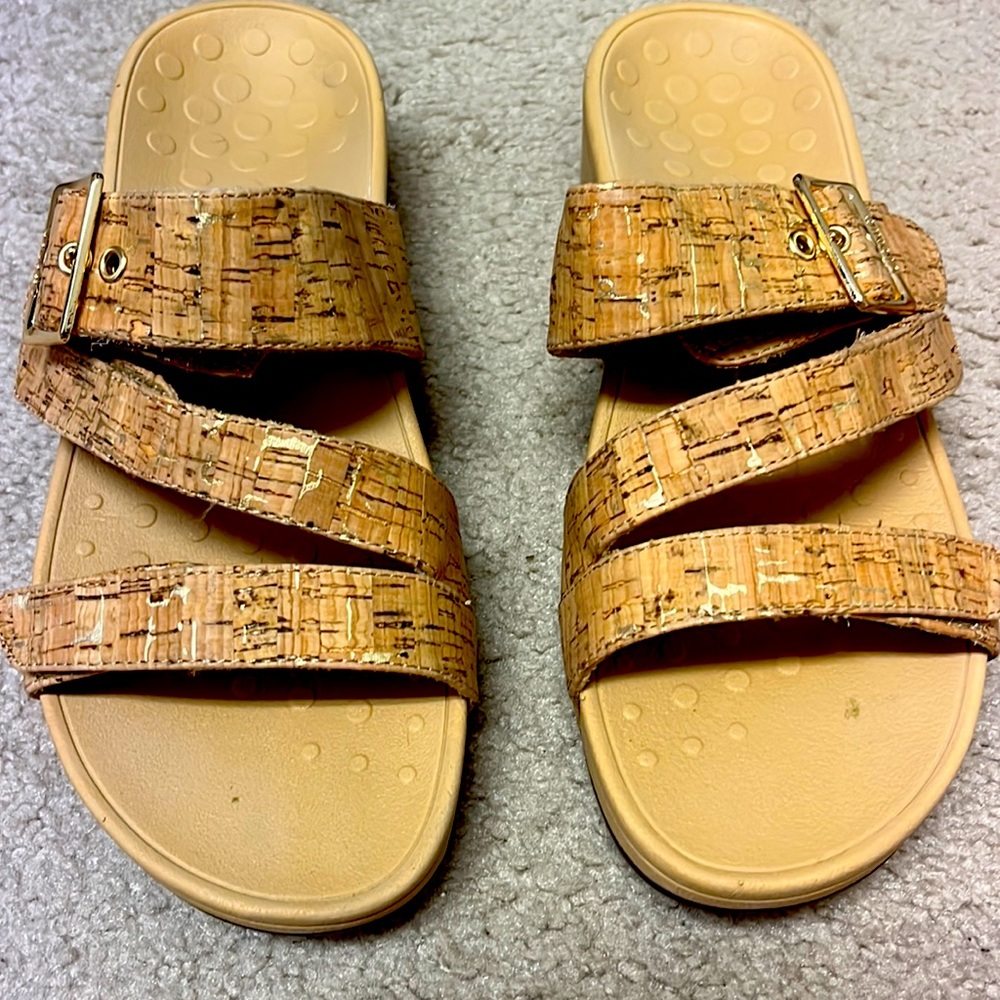 Vionic Women’s Adjustable Strap Sandal